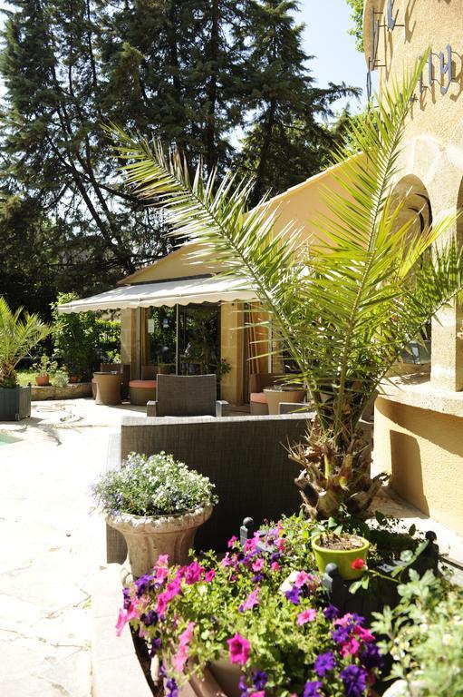 Auberge Bourrelly 까브리에 외부 사진